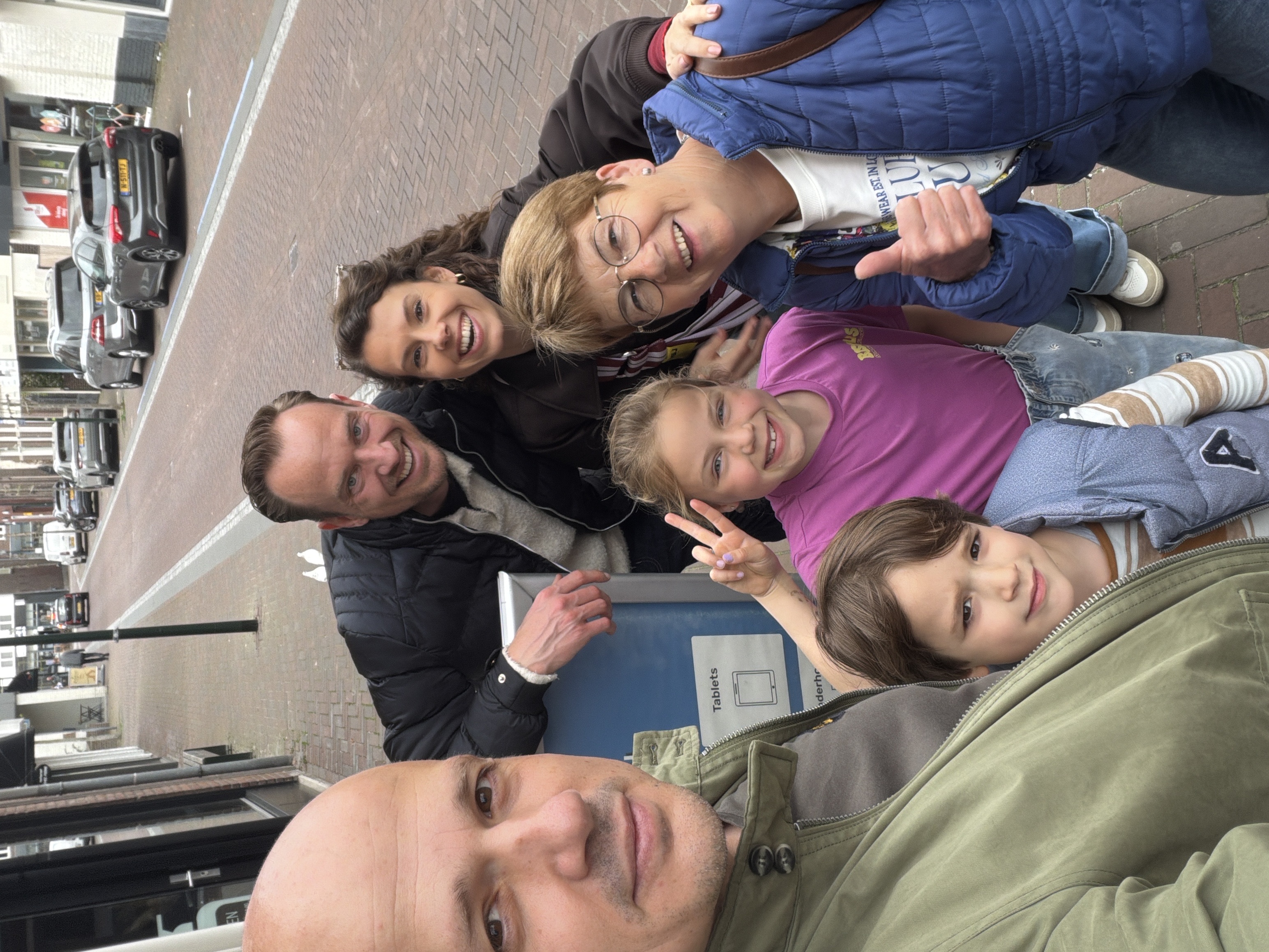 Selfie van Team Mieke bij Compupower