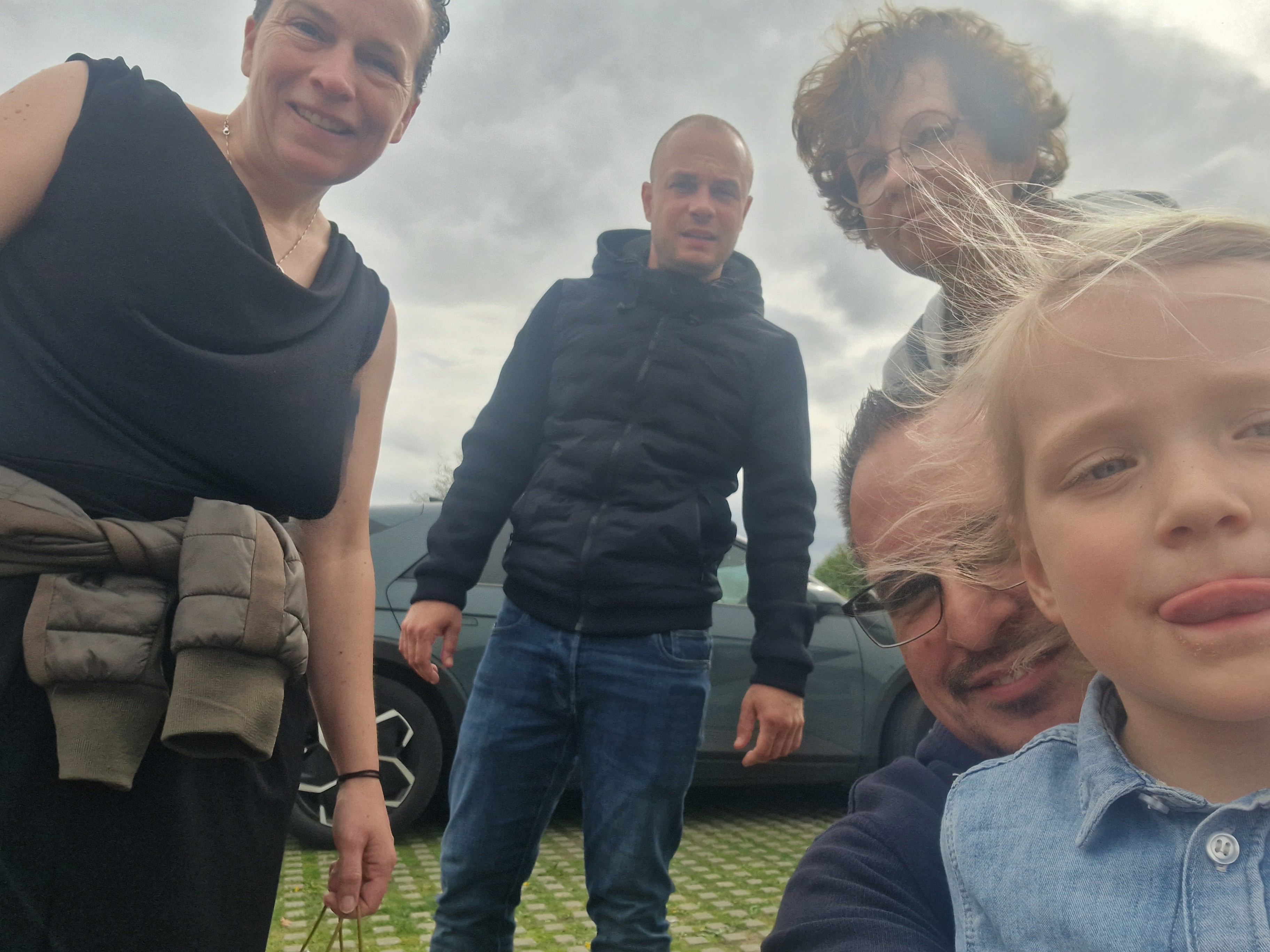 Selfie van Team Roos bij De Werft