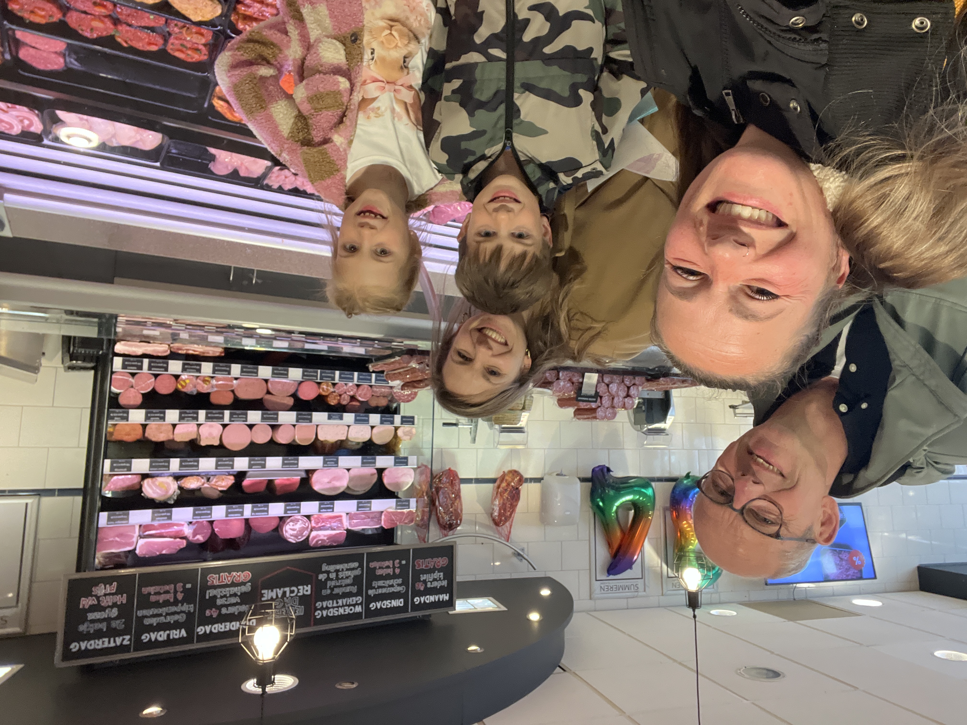 Selfie van Team Piet bij Meester Schoenmaker